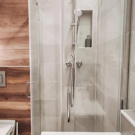 Apartman Kino *